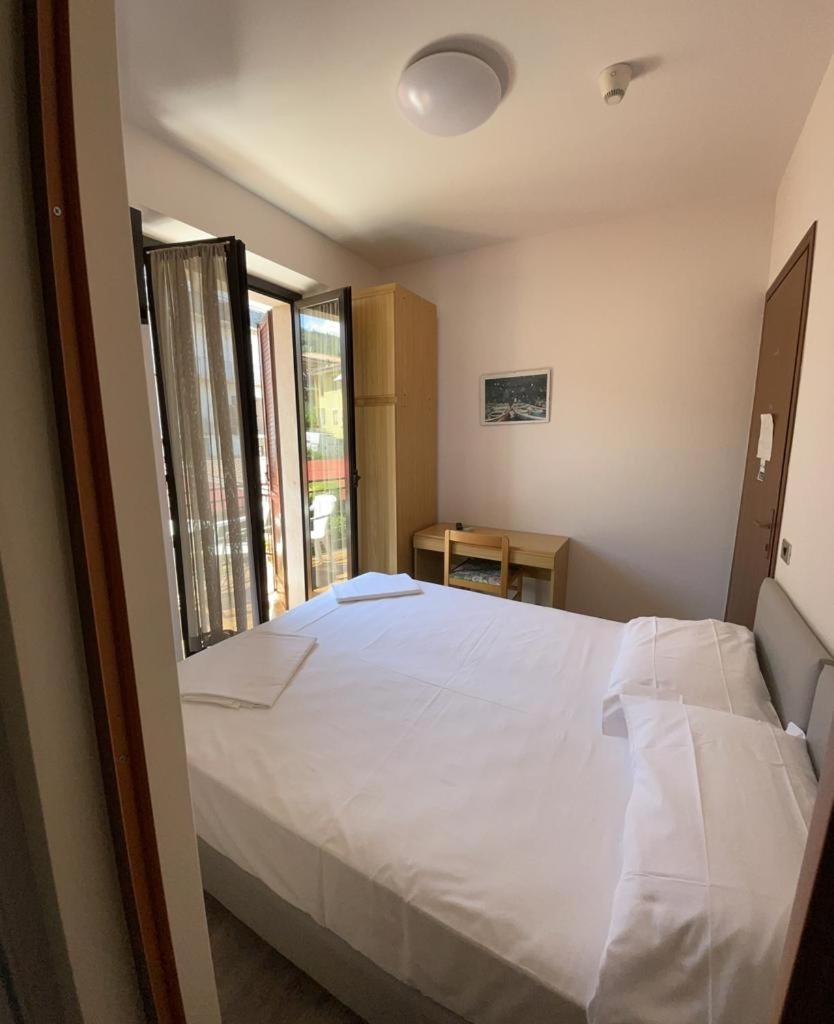 Garni Onda Hotel Torri Del Benaco Kamer foto
