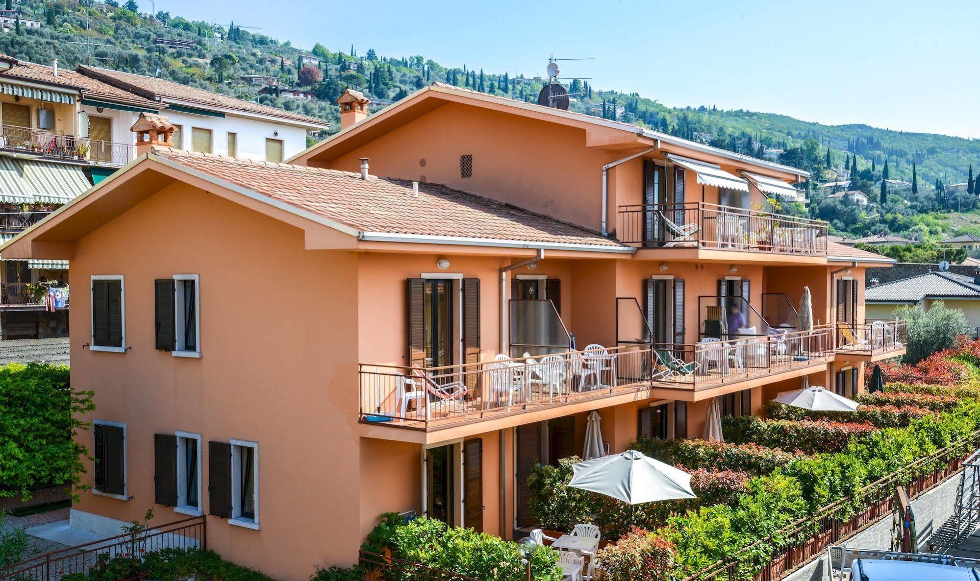 Garni Onda Hotel Torri Del Benaco Buitenkant foto